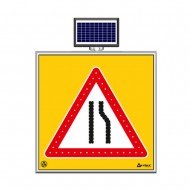 Solar Ledli Yol Bakim Levhasi(100X100Cm) Sağdan Daralan Yol