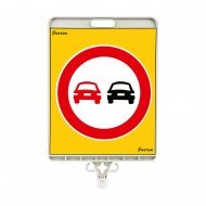 Dikdörtgen Levha Öndeki Aracı Geçmeyiniz