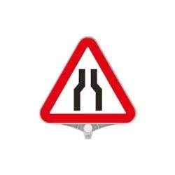 Sağdan Soldan Daralan Yol Üçgen Uyarı Levha 390mm
